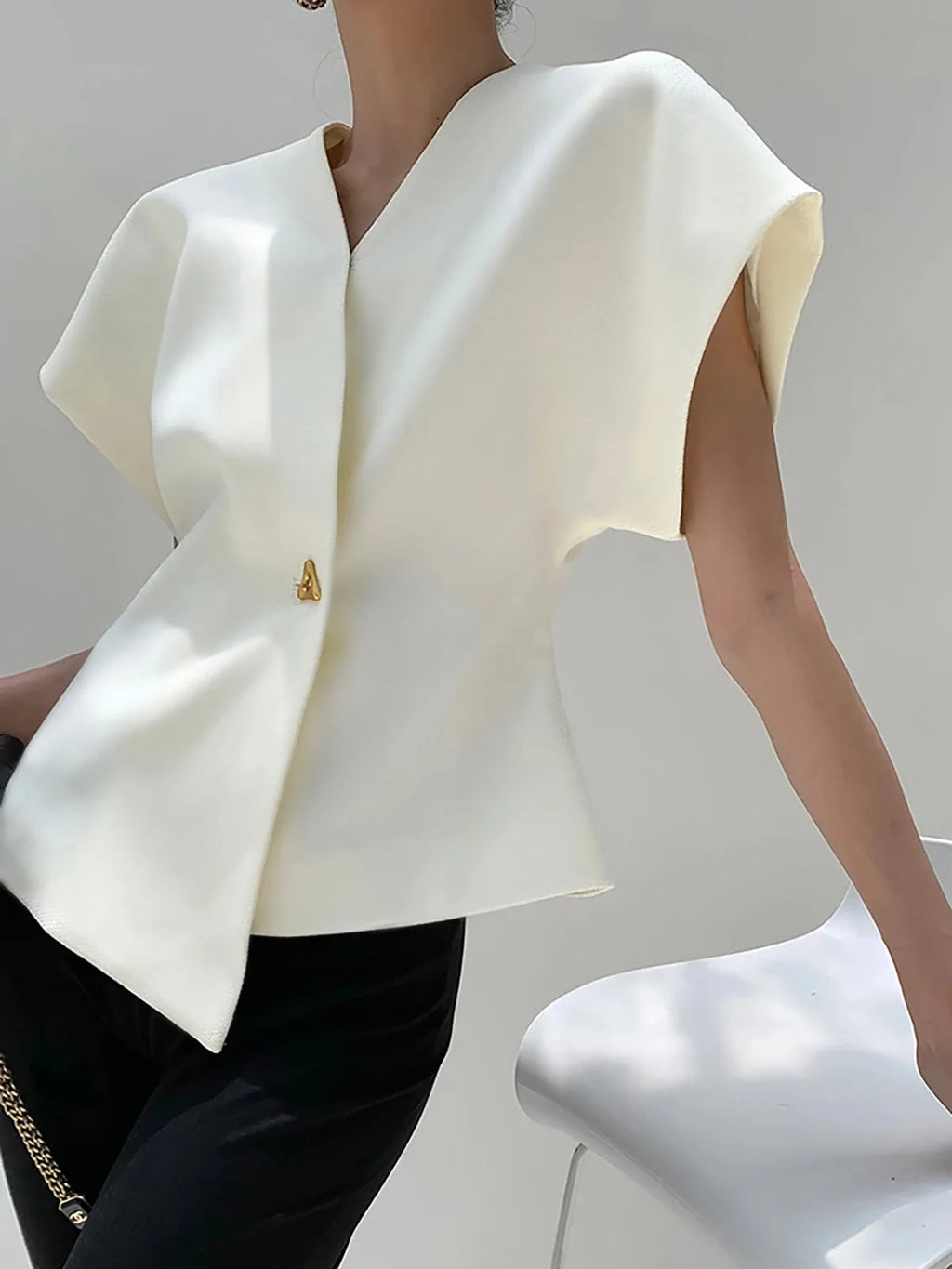Woven V-Neck Sleeveless Blouse, image 4