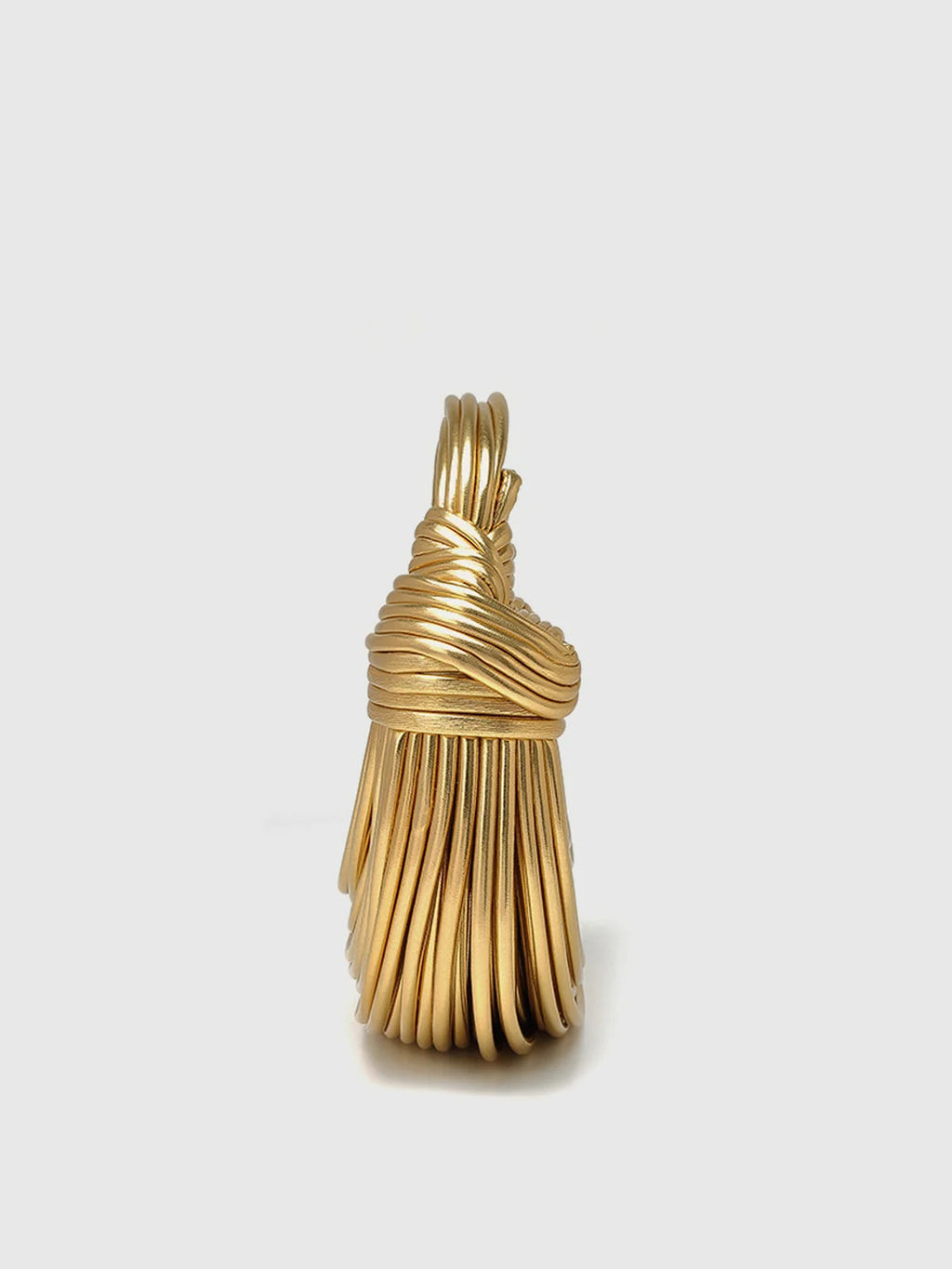 Twisted hoop handbag with sculptural design - image 4