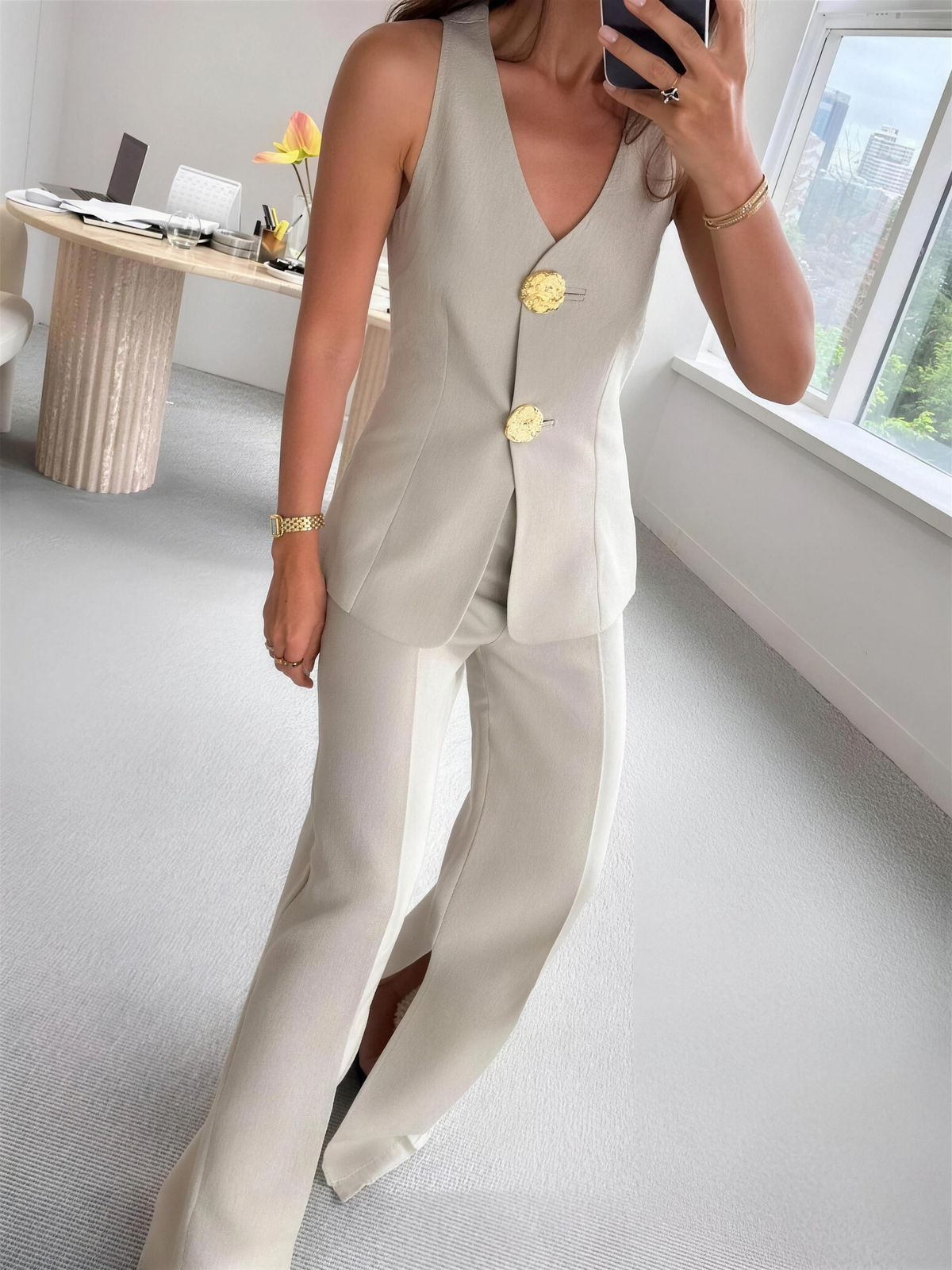 Sleeveless Two-Piece Pants Set