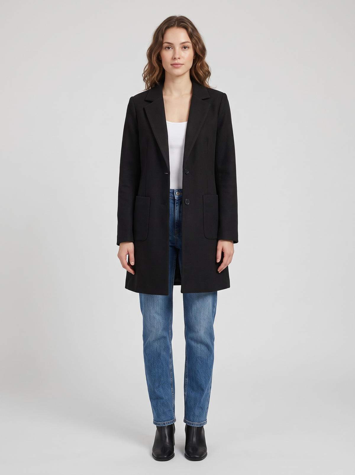 Long Blazer with Wide Lapel and Front Pockets in Black